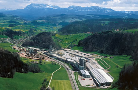Vista Aerea de la F&aacute;brica de Kronospan Schweiz AG